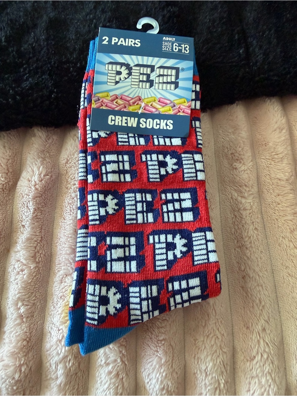Men's Crew Socks - Red & Blue Pattern (2 Pairs)